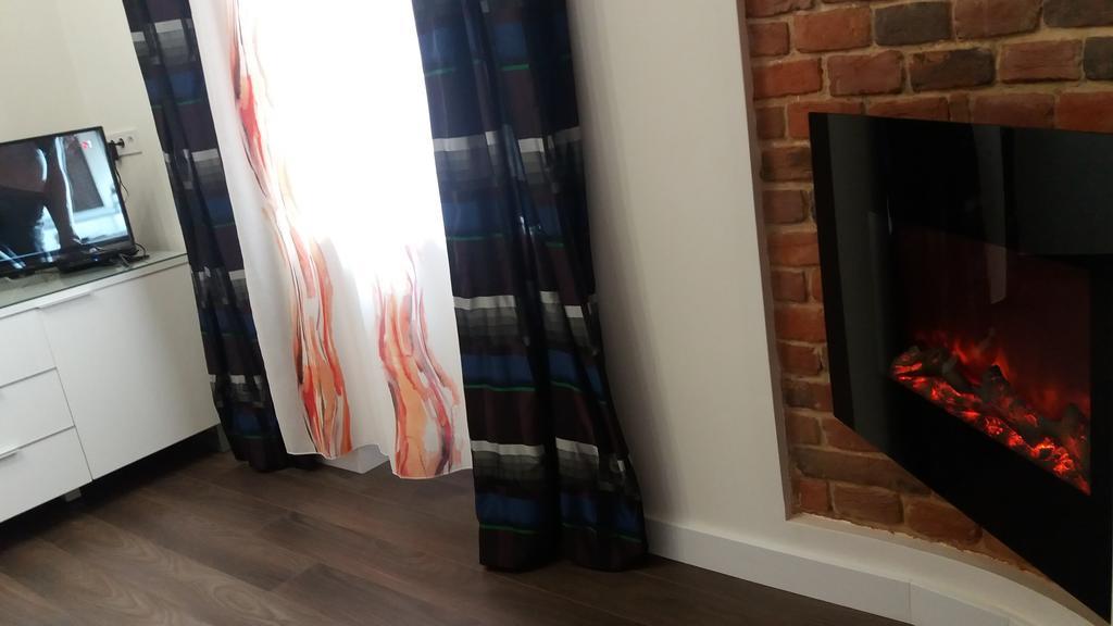 Apartment With Fireplace 리비프 외부 사진