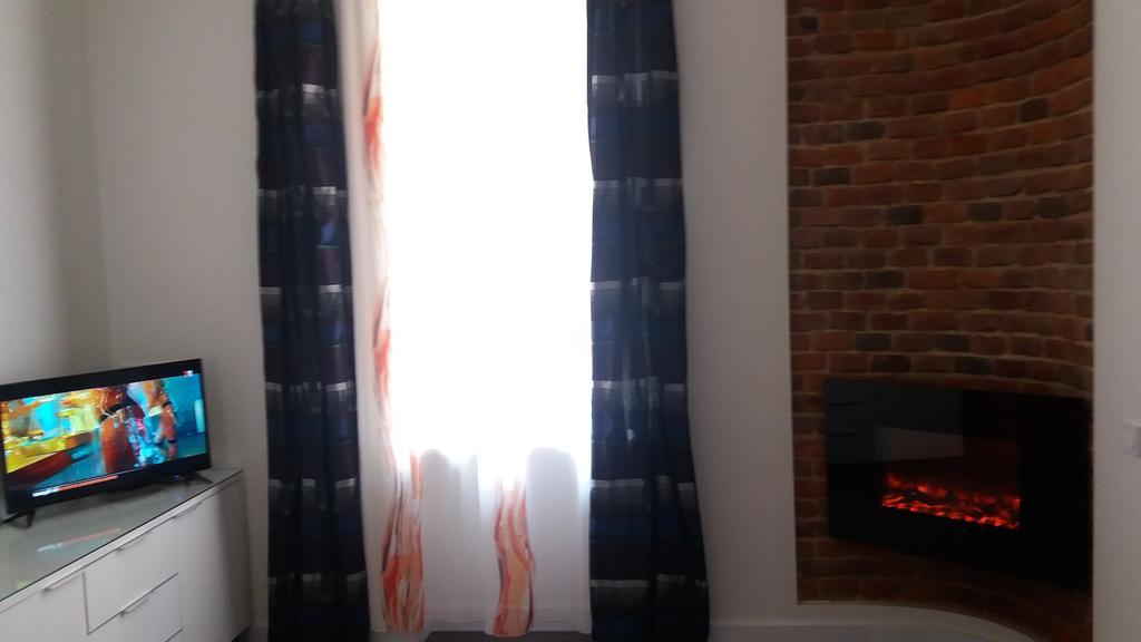 Apartment With Fireplace 리비프 외부 사진